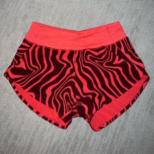 OV Hudson 4” short in fun pattern